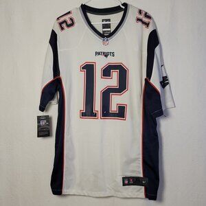 537. NFL Player Tom Brady #12 Jerseys Blue, White and Red Sz XL